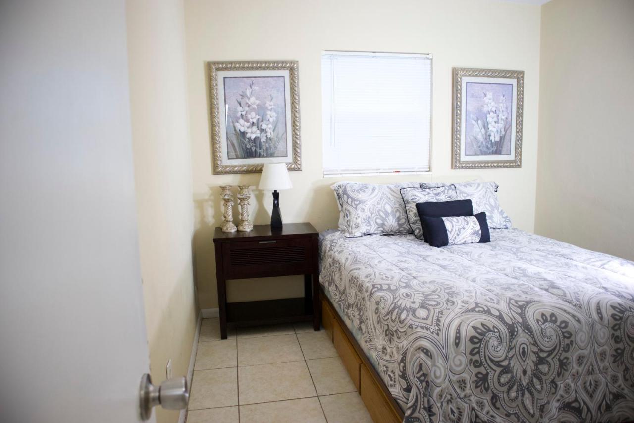 Holiday home Great Location Near Downtown & Airport *