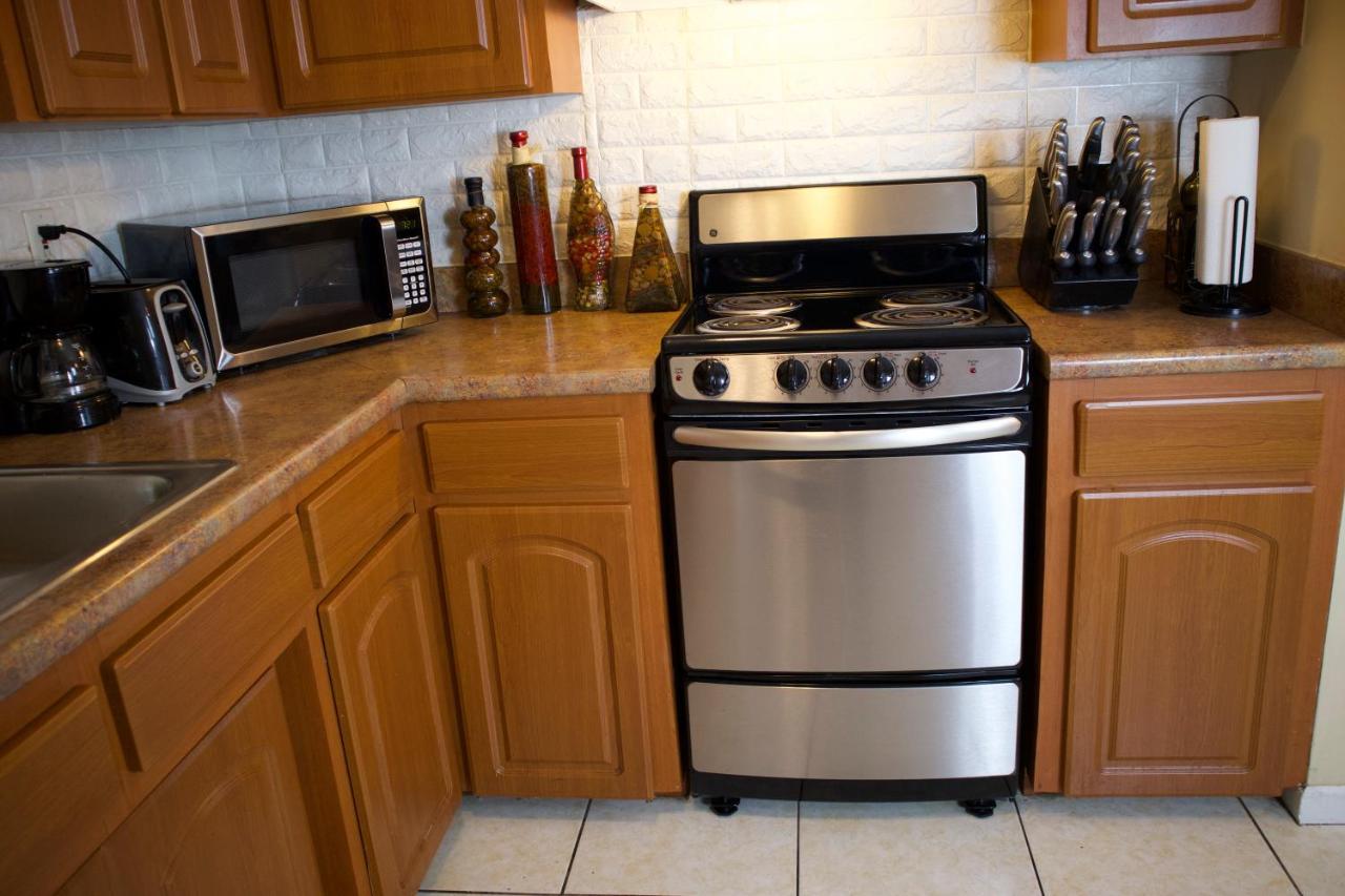 Great Location Near Downtown & Airport Holiday home *
