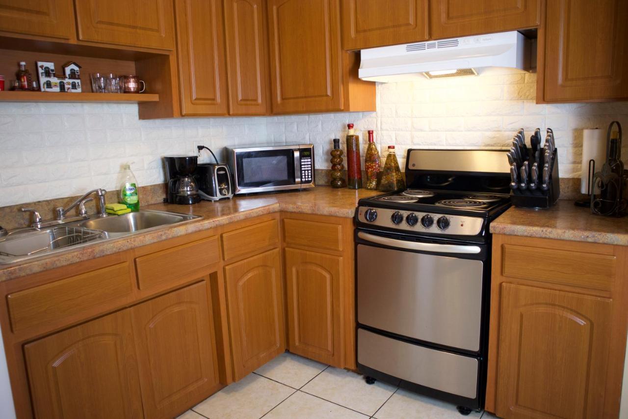 Great Location Near Downtown & Airport