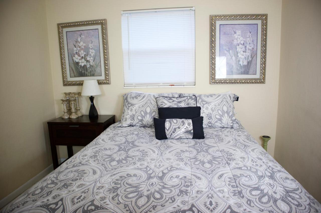 Great Location Near Downtown & Airport Holiday home *